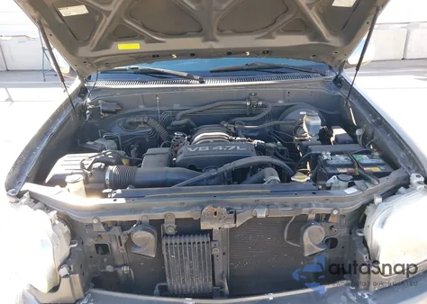 2005 Toyota Tundra Sr5 V8 from USA, damaged, VIN 5TBET34115S489765